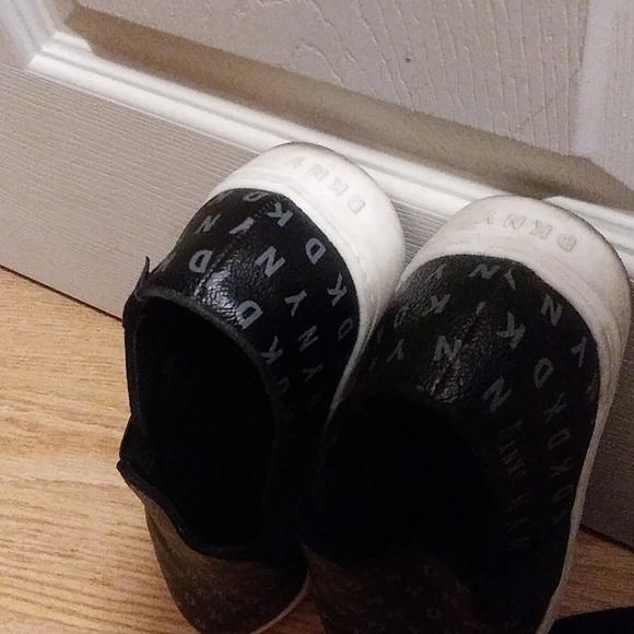 DKNY Slip on shoes - Picture 3 of 3